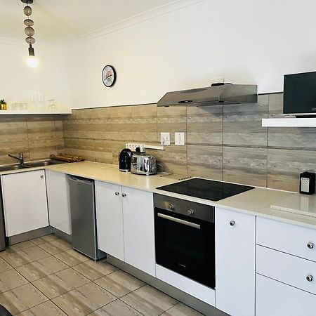 Modern Secure Apartment In Strand - Little Greece Exteriör bild
